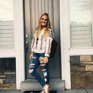 Meet your Posher, Brooke